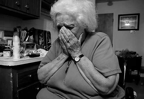 First place, Larry Fullerton Photojournalism Scholarship - Hannah Potes / Kent State UniversityThe stress of being forced to move at the age of 76 took a toll on Maske’s emotional well-being. “It’s like I’m always on the verge of tears,” Maske said.