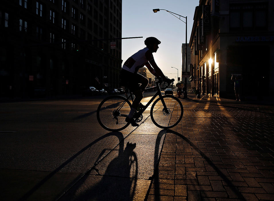 Story - 2nd placeA rider turns onto High Street during the 11th Pelotonia in Columbus. (Kyle Robertson / The Columbus Dispatch)