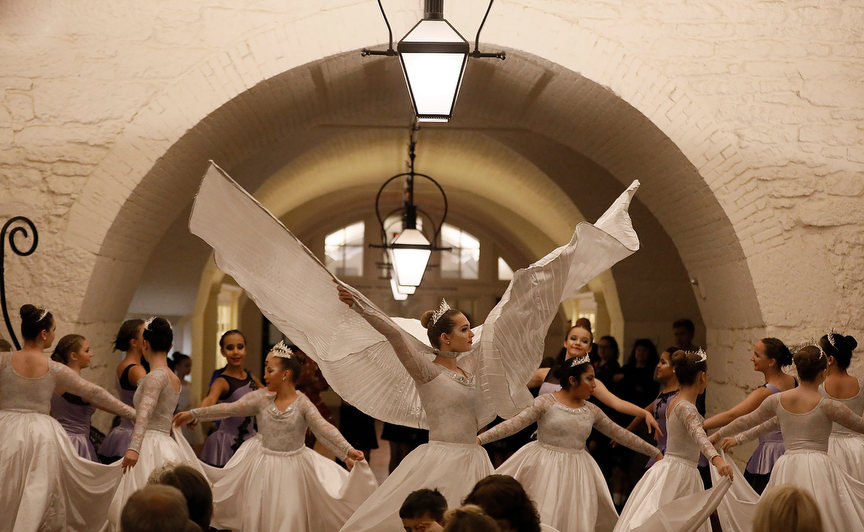 General News - HM - Moriarty Lukyanova Dance Academy perform "Winter￼ Fantasy" during The Ohio Statehouse Holiday Festival & Tree Lighting in Columbus. (Kyle Robertson / The Columbus Dispatch)