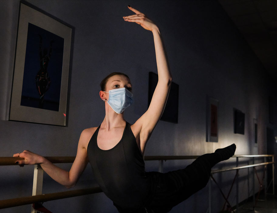 Portrait - 3rd place - Isabella Ramsey, 17, rehearses during a ballet class at the Toledo Ballet. Jeremy Wadsworth / The Blade