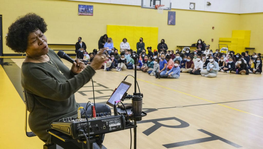 Story - 2nd place - Jazz singer Ramona Collins performs at the Ella P. Stewart Academy in Toledo. The event was sponsored by the Buffalo Soldiers.   (Jeremy Wadsworth / The Blade)