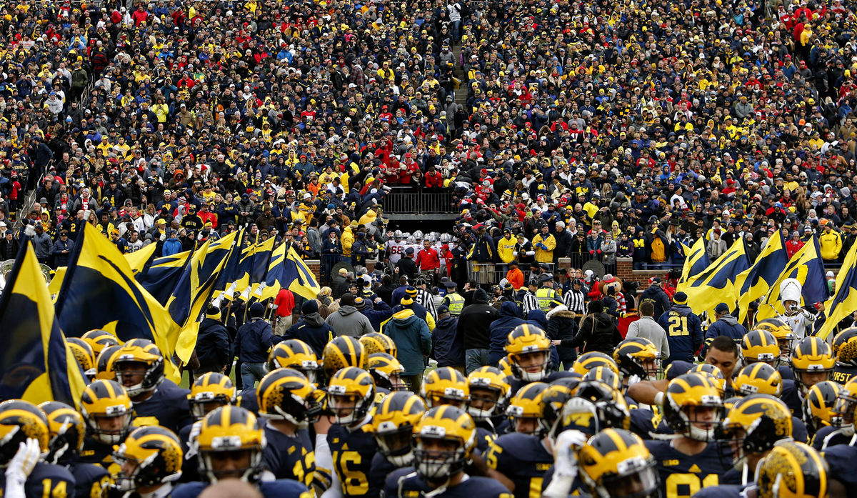 sStory - 3rd place - Ohio State head coach Urban Meyer and the Buckeyes wait to take the field before their game against Michigan at Michigan Stadium in Arbor, Michigan. (Kyle Robertson / The Columbus Dispatch)