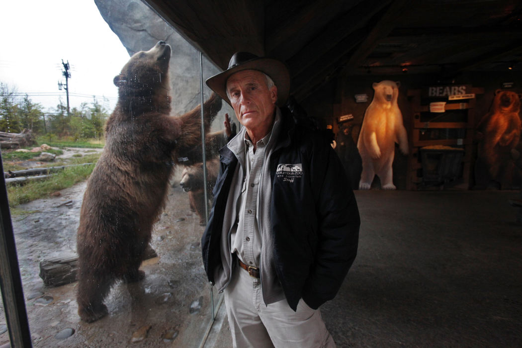 Portrait - HM - Columbus Zoo Director Emeritus Jack Hanna after meeting with national media at the Columbus Zoo and Aquarium's Polar Frontier with Alaska Brown Bears Brutus and Buckeye, who came to the Columbus Zoo in 2004 after the orphaned cubs were found in Alaska.  (Tom Dodge / The Columbus Dispatch)