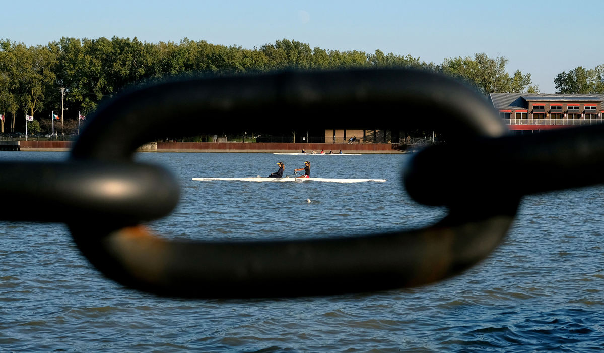 Feature - 2nd placeA duo row in the Maumee River in Toledo. (Kurt Steiss / The Blade)