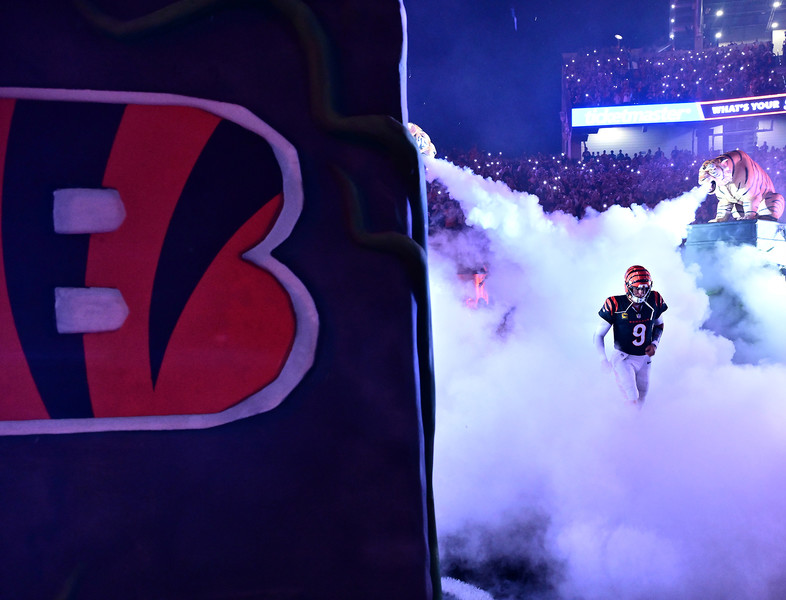 Sports Feature - 1st place - Bengals' Quarterback Joe Burrow is announce into the starting lineup prior to the start of their game against The Washington Commanders.  (Erik Schelkun / Elsestar Images)