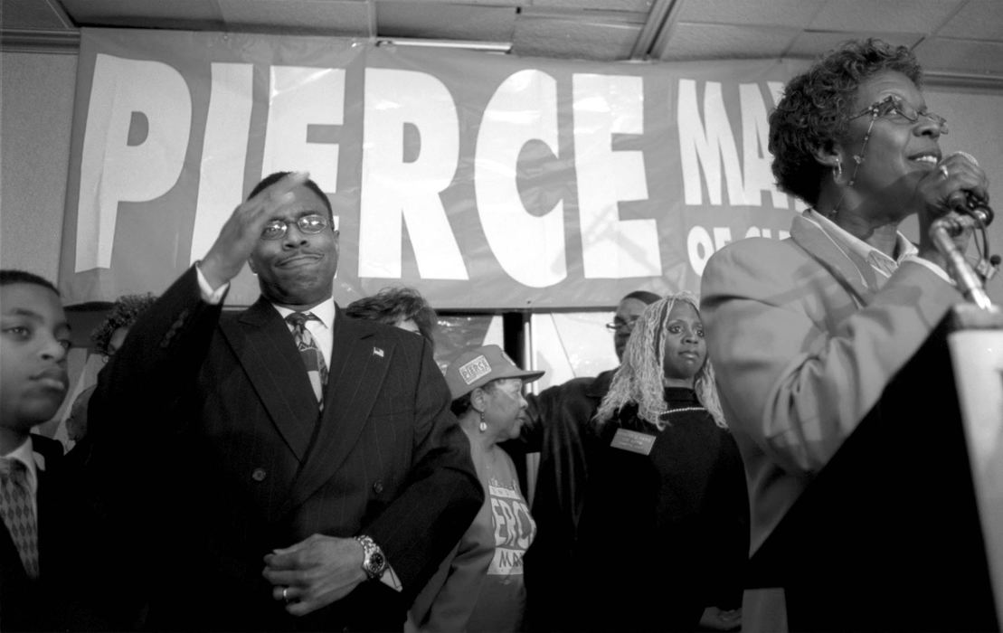 Award of Excellence, News Picture Story - Dale Omori / The Plain DealerCleveland mayoral candidate Raymond C. Pierce salutes his supporters after losing to Jane Campbell.