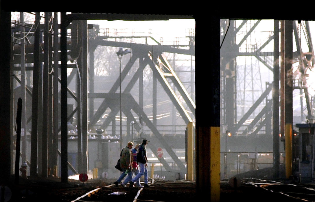 First Place, Ohio Understanding Award - John Kuntz / The Plain DealerThe crew on the day shift left LTV Corp.'s East Side mill in Cleveland yesterday before a federal bankruptcy judge granted the company's request to idle steel making, but they knew what was coming.