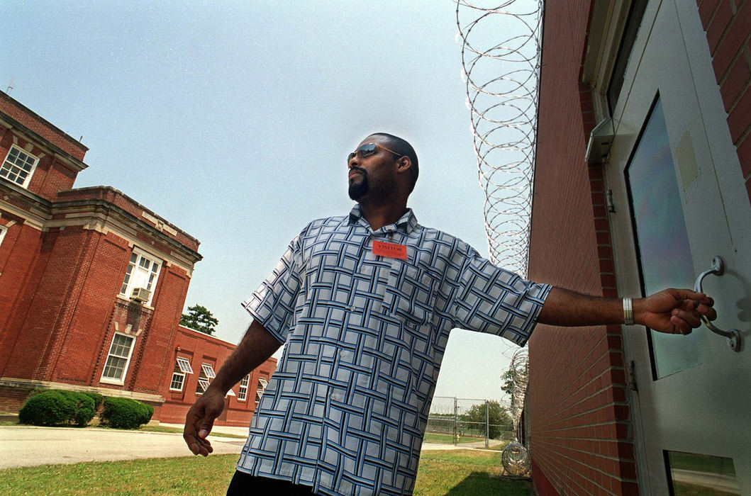 Award of Excellence, News Picture Story - Eustacio Humphrey / The Plain DealerAnthony Michael Green returns to Lima Correctional Institution as a free man to keep a promise to his mentor Arthur Freeman. That promise was to visit. Freeman was Green's mentor for eight years while he was at Lima for a rape crime he did not commit. Green was later found innocent of all charges thanks to DNA evidence and the help from his step-father Robert Mandell and the Innocent Project in New York.