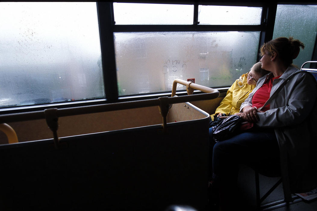 Third Place, Student Photographer of the Year - Robert Caplin / Ohio UniversityLorraine Goodin and her daughter Cara Ramsey, both of Christorphine, Scotland, share a moment on the #26 double decker bus into Edinburgh.