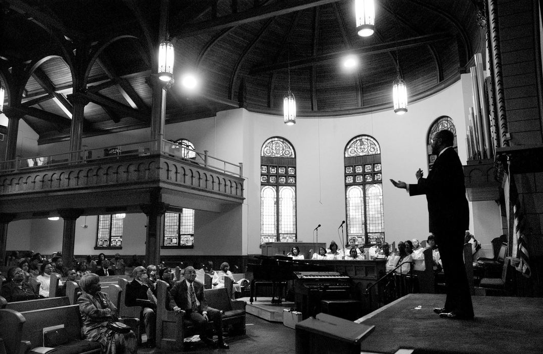 Second Place, Photographer of the Year - Mike Levy / The Plain DealerReverend Marvin McMickle leads the worship service at Antioch Baptist Church.