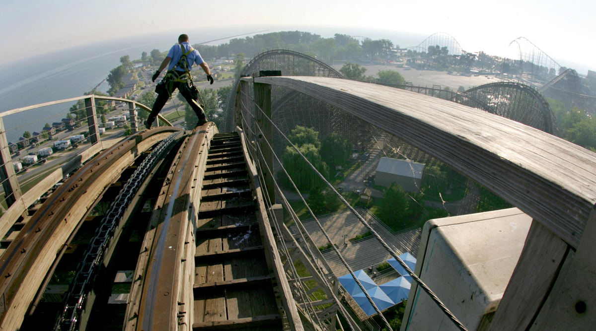 Award of Excellence, George S. Smallsreed Photographer of the Year Award - Dale Omori / The Plain DealerCarpenter Keith Kuns walks the lift hill on Cedar Point's roller coaster the Mean Streak during a daily inspection of the ride.