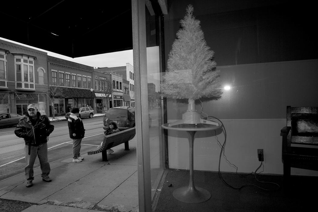 First place, George S. Smallsreed Photographer of the Year Award - Mike Levy / The Plain DealerDowntown Lorain dressed up for the holidays.