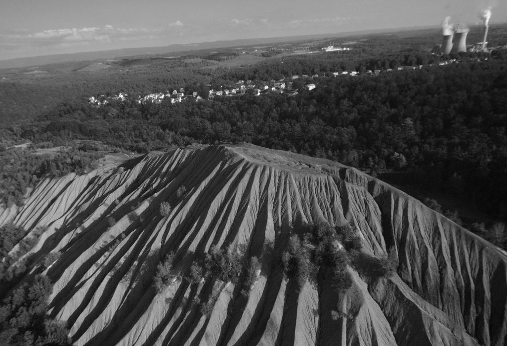 First Place, James R. Gordon Ohio Undertanding Award - Jacob Byk / Kent State University"The Mound", a toxic pile of shale waste burning from within, sits less than a few miles from Hatfield Ferry Power Station, one of the largest coal-fired powerplants in western Pennsylvania in August 2013. Hatfield closed months later, and left over 200 people unemployed.