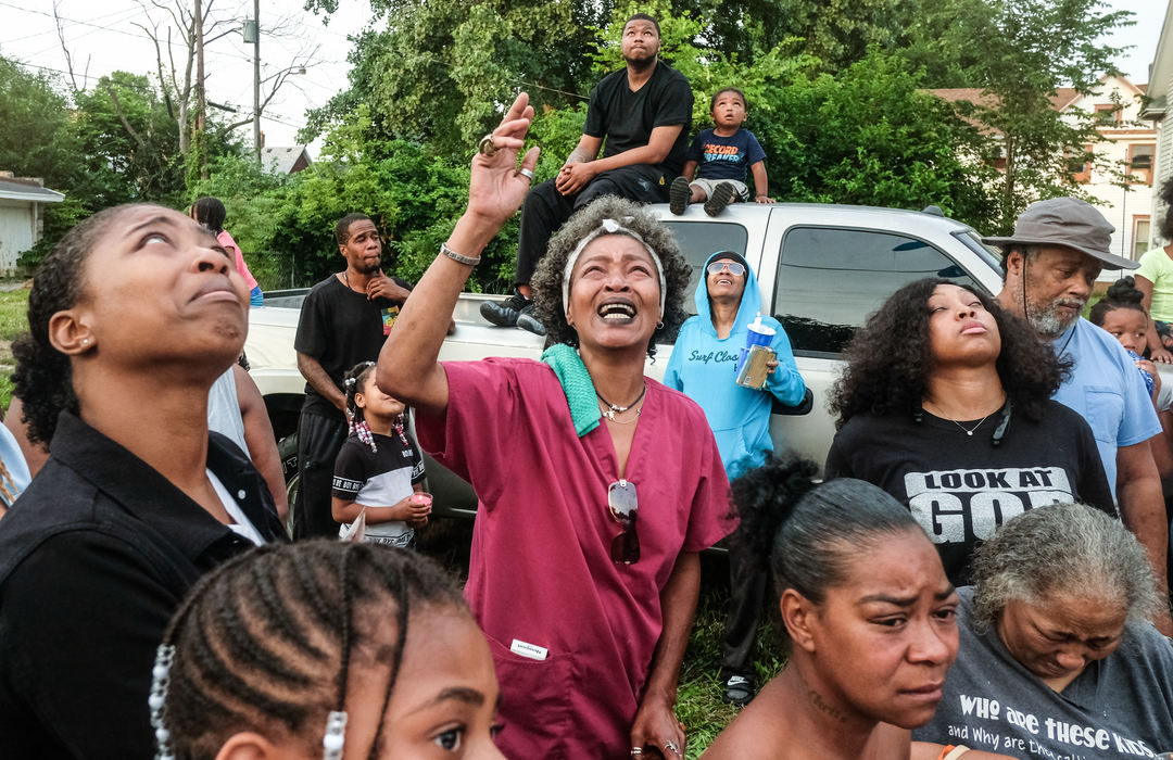 Award of Excellence, General News - Jeremy Wadsworth / The Blade, "Vigil"Tracy Carter Anderson mourns the loss of her daughter, Ebony Carter, 37, who was killed by gunfire, during a vigil June 26, at the intersection of Hawley Street and Pinewood Avenue in Toledo.