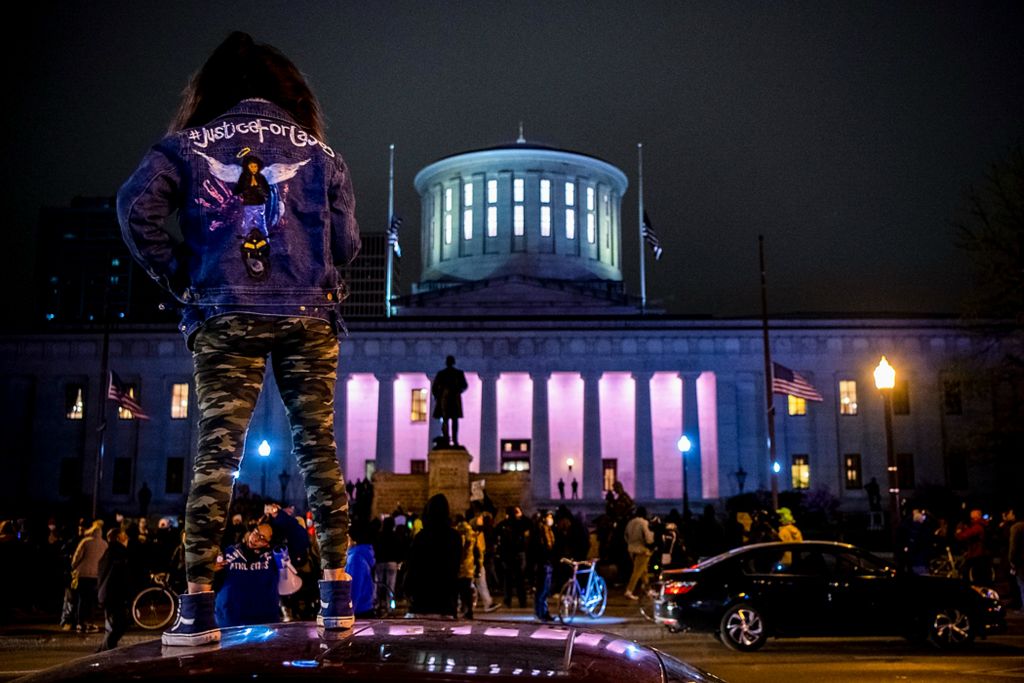 First place, News Picture Story - Gaelen Morse / Reuters, "Ma’Khia Bryant "Demonstrations go late into the night at the Ohio State House into the night after a police officer shot and killed teenager, Ma’Khia Bryant in Columbus on April 20, 2021.