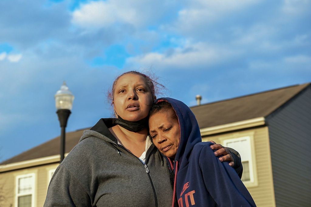 Second place, Spot News - Gaelen Morse / Freelance, "Ma’Khia Bryant "Hazel Bryant reacts after her niece, 16-year-old Ma’Khia Bryant, was fatally shot in Columbus, on April 18, 2021.